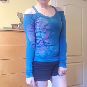 Artsy Shoulder Cut-Out Top